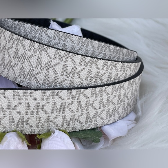 Michael Kors Women's Vanilla Faux Leather Belt - Picture 13 of 16